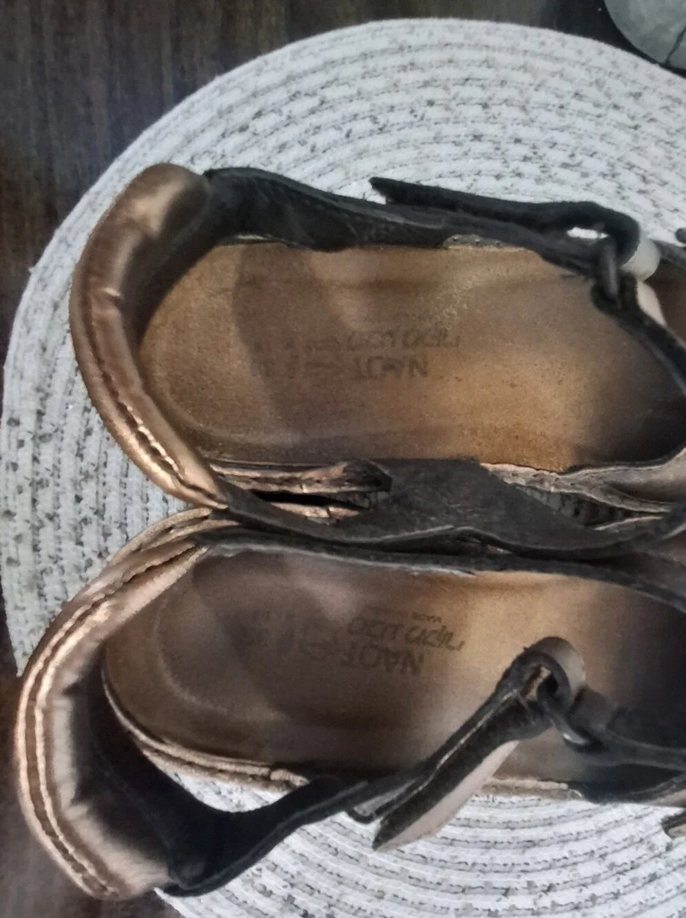 Naot Women's Metallic Bronze Adjustable Strap Sandals Size 39.